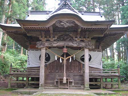 近津神社お社