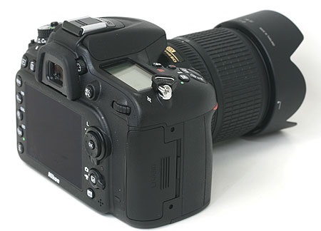 Nikon D7100 18-105VRレンズキット 美品】Nikon D7100 18-105 VR Kit