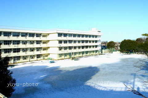 立野台小学校・白い学び舎 New 一粒の実