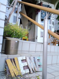 CA3G271800010001.jpg