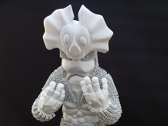 有名人芸能人】 レインボウエッグ シャドー星人 限定 キット 絶版 成田