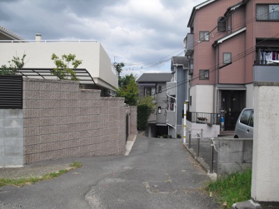 9516北側の道