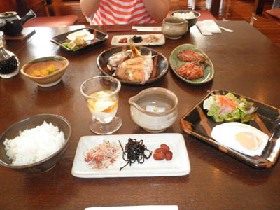 朝食