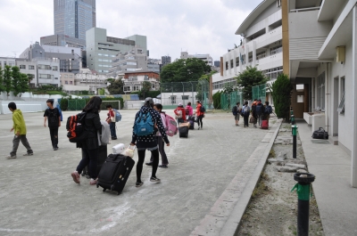 移動教室到着