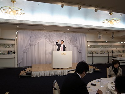R1085044.jpg