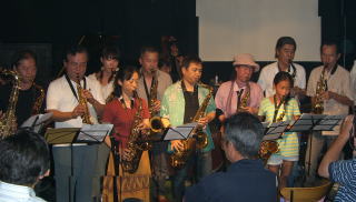 live-8