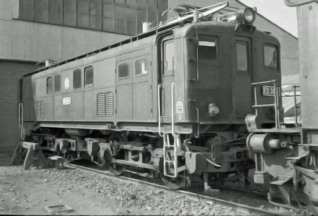 広瀬川原でのED381、ED382 | ジョージ渋沢のブログ
