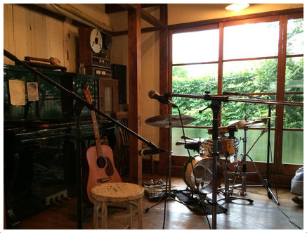小田晃生ライブ at cafe couwa