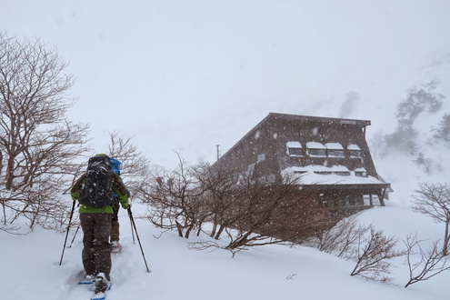 くろがね小屋