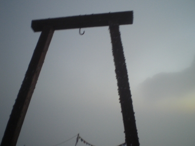 頂上の鳥居