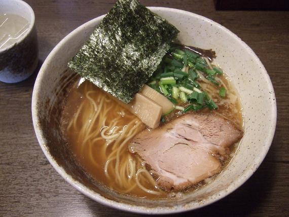 醤油らーめん
