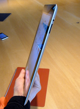 薄いiPad2
