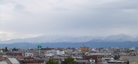 立山連峰の裾野