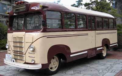 トヨタBM改キャブオーバーバス(1948年式,1953年に富士自動車工業で車体改装)
