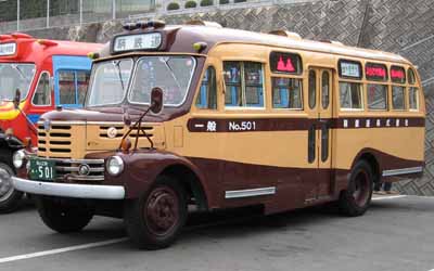 鞆鉄道のボンネットバス・いすゞBX341(1958年式,新日国工業) 撮影日:2007年2月25日