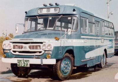江若交通のいすゞBXD30(1967年式,帝国自動車工業) 1976年に堅田営業所で撮影されたもの
