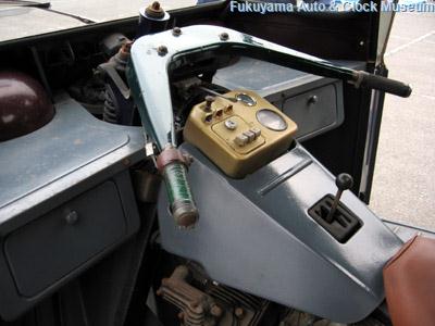 三輪トラック・マツダCLY71の運転台