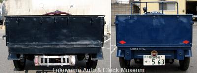 三輪トラック・マツダ号GA型(右側)とGB型(左側)の後面