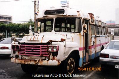 元九州産業交通所有のボンネットバス・いすゞBXD30(1963年式,松本車体製作所)修復前の状況【クリックで前面〜右側面の写真を表示】