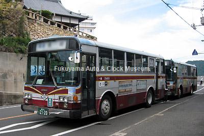井笠鉄道で現役最古参だった1984年式路線車・いすゞP-LT312J(富士重工業5E)3台のうちの1台Z8403(岡22か2120) 2012年9月5日、福山市内某所で撮影