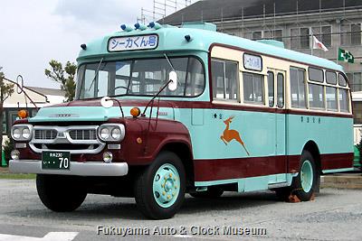 奈良交通のボンネットバス・いすゞBXD30 (1966年式,帝国自動車工業) 4月10日撮影