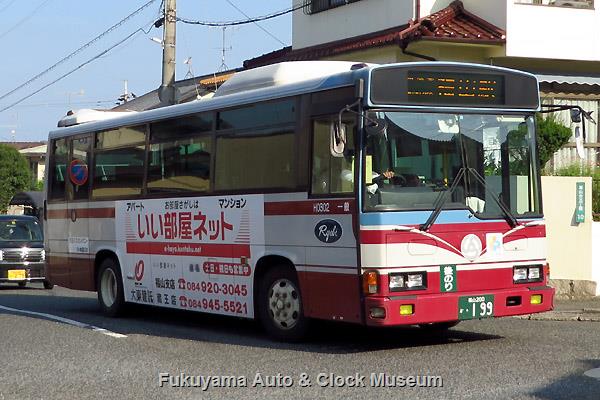 9月30日廃止の旧井笠鉄道バス路線7系統の写真(その1) 車両写真