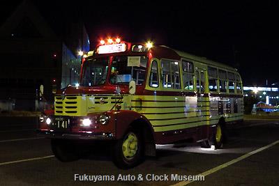 ボンネットバス・いすゞBX141 ナイトシーン 徳山港において