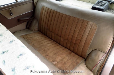 車内 後席【クリックで大きく表示】