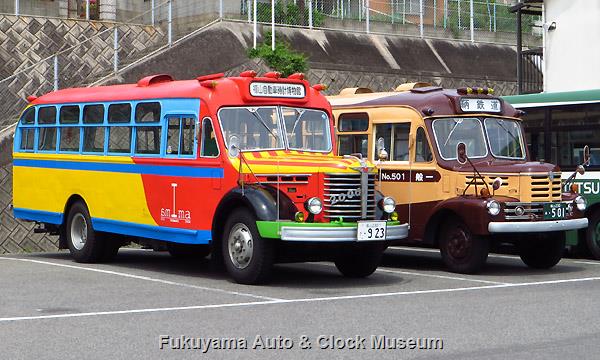 わしら今年で58歳の昭和33年生まれ! いすゞBX341と日野BA14の並び 鞆鉄道鞆車庫において