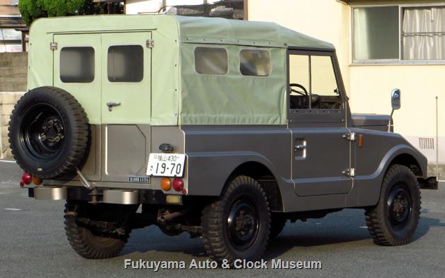 後面〜右側面 マツダX2000の後面〜右側面