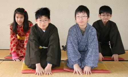 小学生が代表して、あいさつをさせていただきます