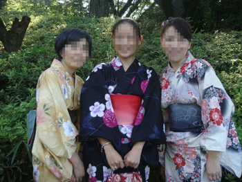 浴衣で西武園花火大会鑑賞