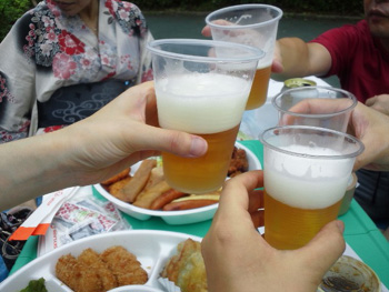 ビールで乾杯