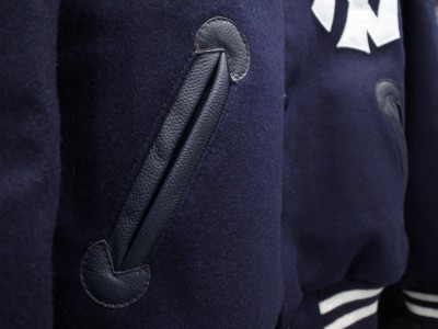 New York Yankees ミッシェルアンドネス スタジャン ネイビー