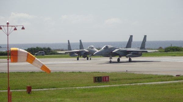 自衛隊機