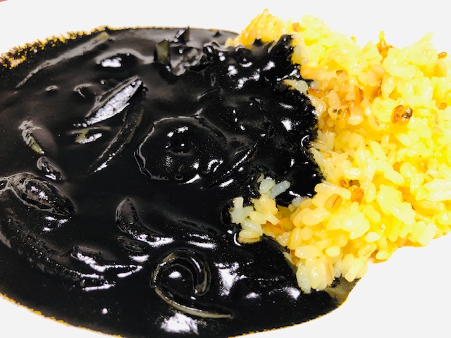 イカ墨カレー
