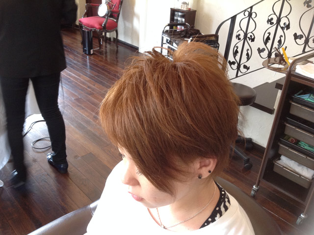 夏ヘアカラー津市