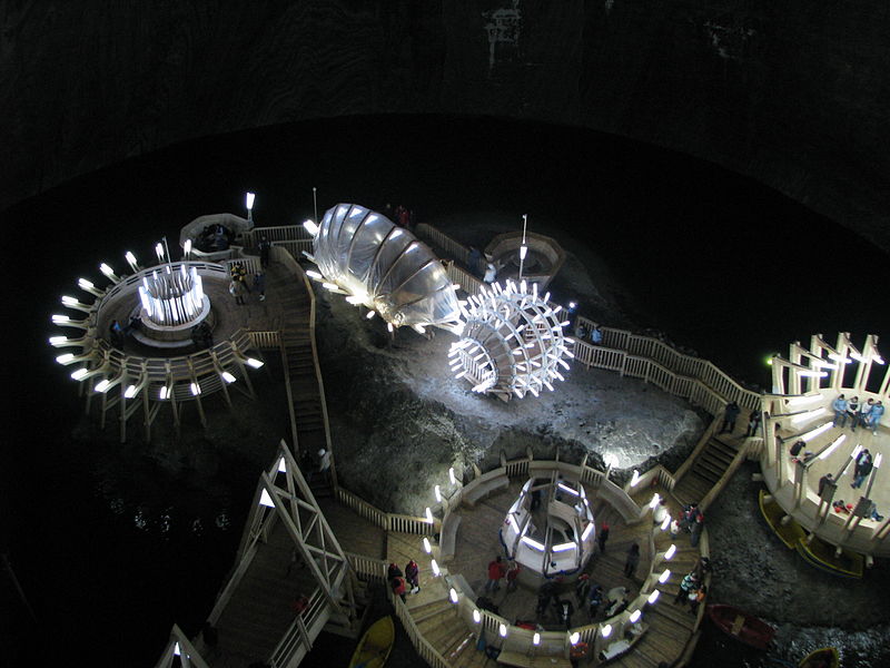 800px-Salina_Turda_-_OZN2.jpg