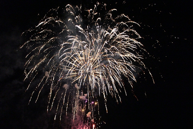 弘前城雪灯籠まつり2016花火02