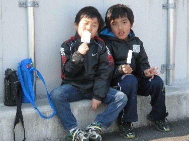 201203271