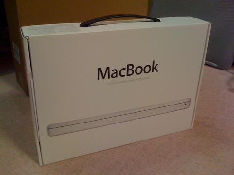 初Macなのぜ