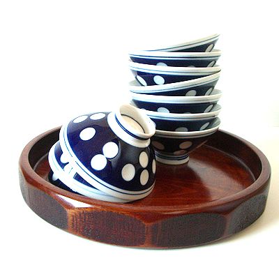 レトロな水玉の茶碗