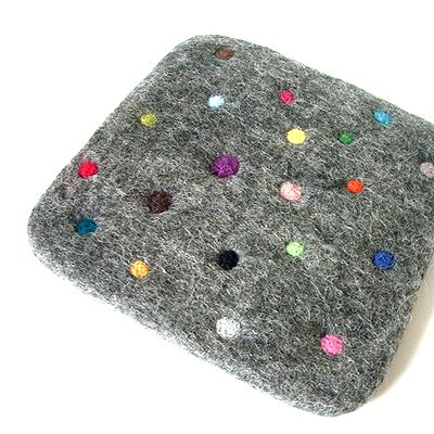 手作りフェルトの鍋敷き