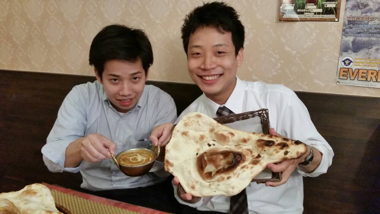 顔よりも大きいサイズのナン