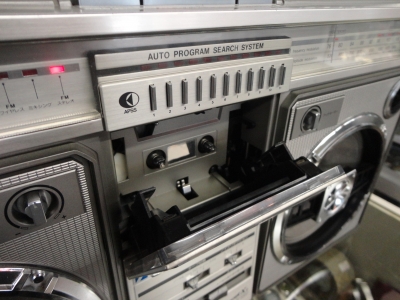 80年代ラジカセ、ザ・サーチャーXL入荷！！ | 三共ブログ