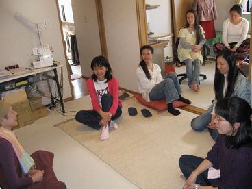 ミナさんのお話をうかがっているところです