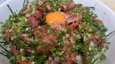 マグロユッケ丼
