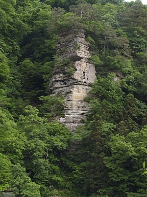塔のへつり