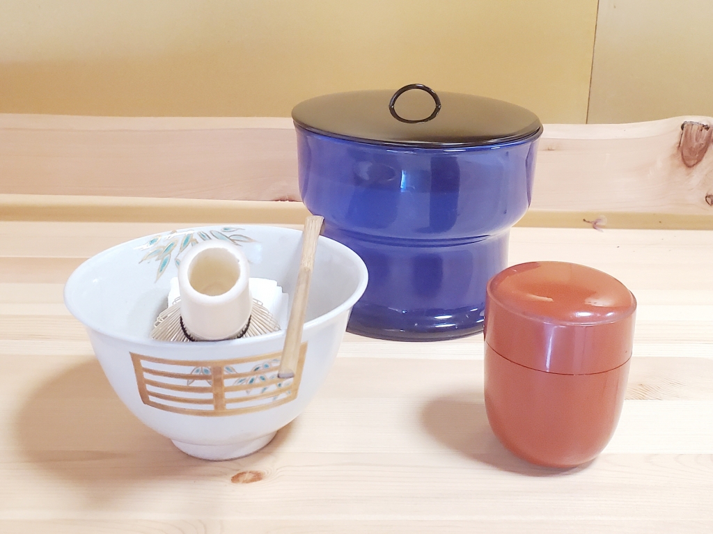 裏千家流歴代茶杓 15本 共筒 茶道具 茶杓 AKR.i 《茶道具 茶杓》 裏千家流歴代茶杓 十五本揃 竹