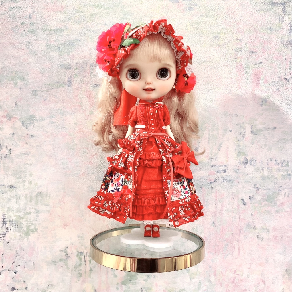 ブライス アウトフィット momocat 作家様 本日よりMOMOCAT個展「Hang out with humming」がスタートしま